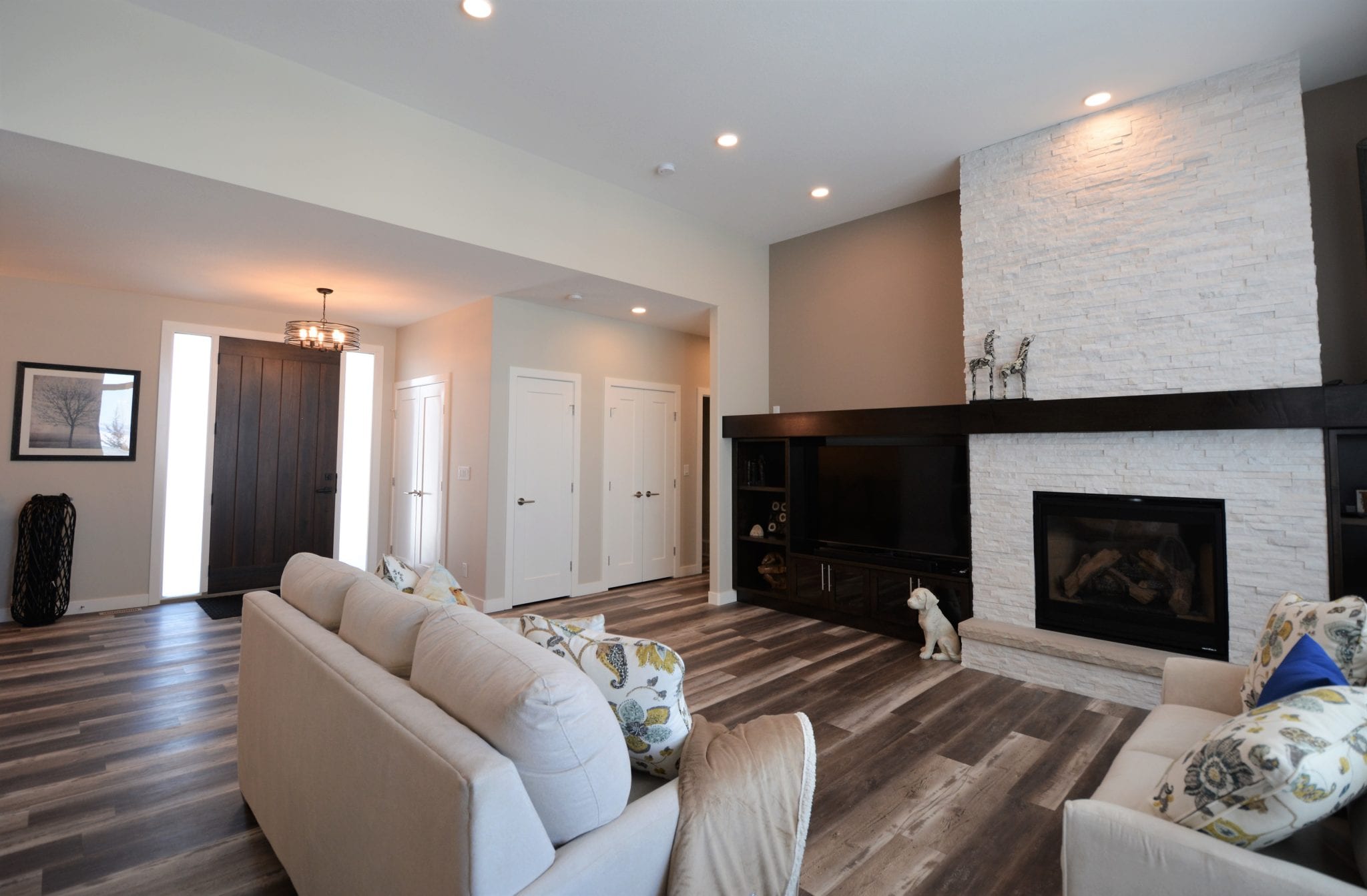 Living room flooring | Central Alberta Flooring